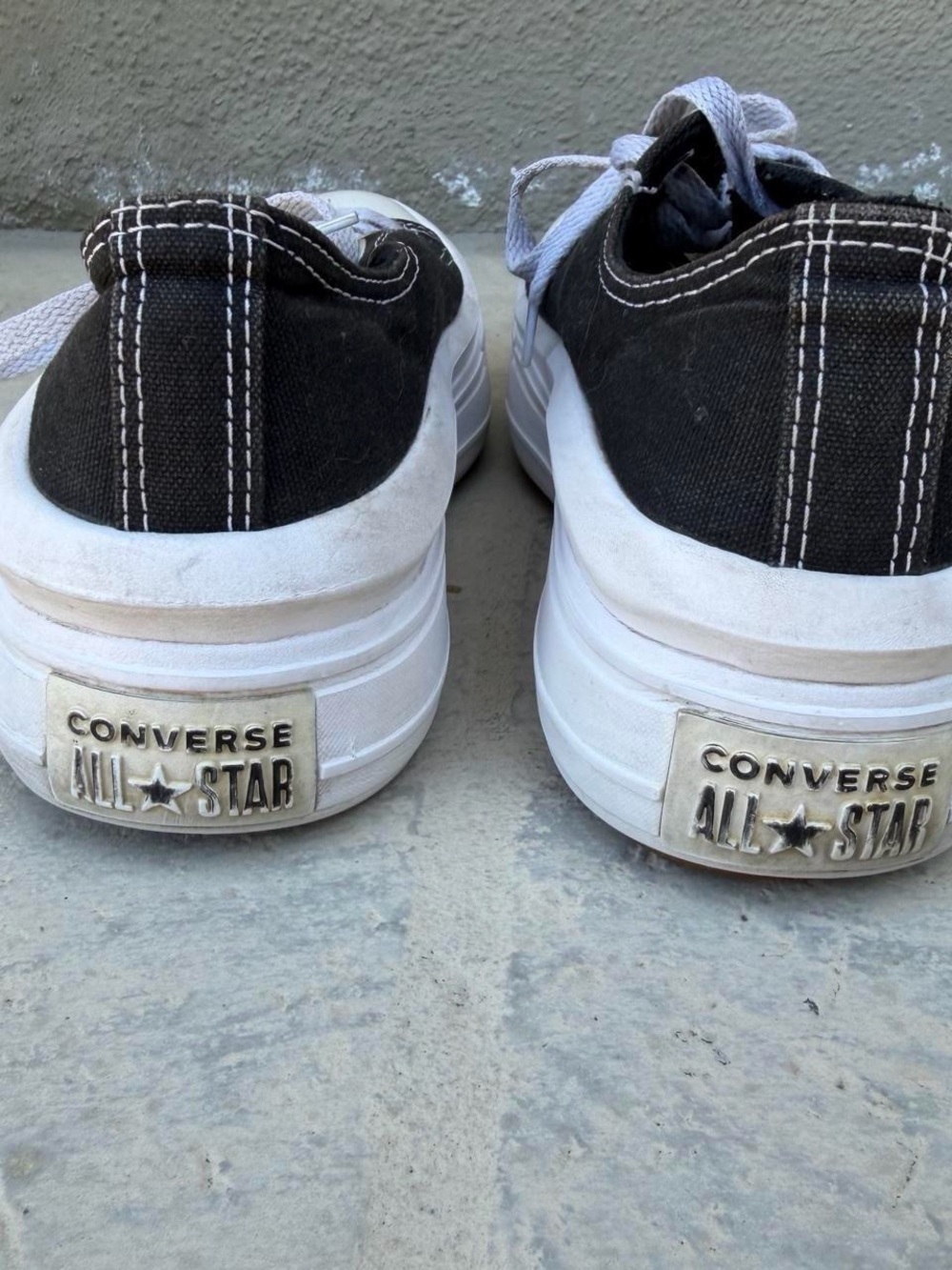 Converse Women’s Chuck All Star Black White Platform Sneakers 7.5 - Picture 3 of 6